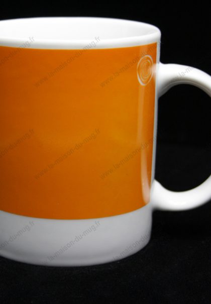 mug personnalisé pantone orange
